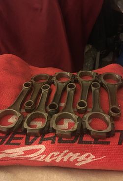 A-set of big Block Chevy RODS recondition with brand new RODS BOLT ARP 3/8 $100.00