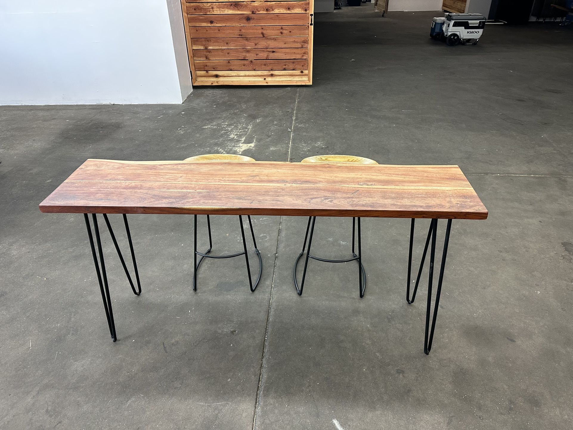 Console Table / Chairs