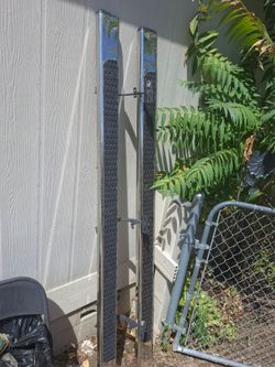 Truck stepping bars