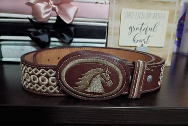 YAC Mexican Leather & Silk Embroidered Belt - Size 36 - Horse Design