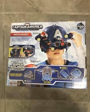 Captain America Battle Helmet Dual Shot Gauntlet, Lights, Rocket Launchers! Brand New! Retails $99!