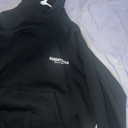 ESSENTIAL HOODIES LARGE