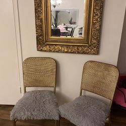 Accent Chairs