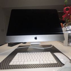 Apple - 27"  with Retina 4K Display - Intel Core i5 3.0 GHz - 8GB Memory - 1TB HDD (2019) - Silver