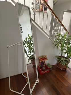 IKEA Knapper Mirror
