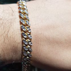 Mens braclet