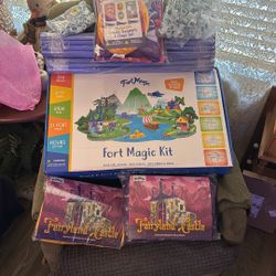 Fort Magic Kit Build Unlimited Designs. Tell Me How Much You Would Buy It For I’m Thinking $100 Give Me An Offer Brand New.