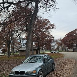 2002 BMW 325i