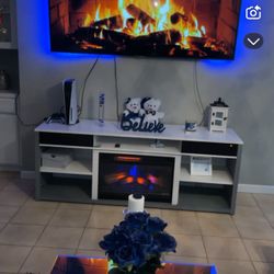 TV Stand / entertainment Center