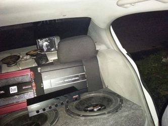 Car system 300watt dual amp ,2700watt POWER acoustik amp........2-1000watt audio pipe 12inch speakers
