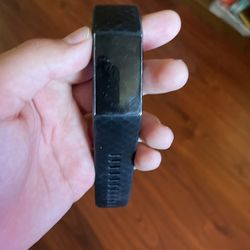 Fitbit Charge Three A Bucket Load Of Scratches On The Screen