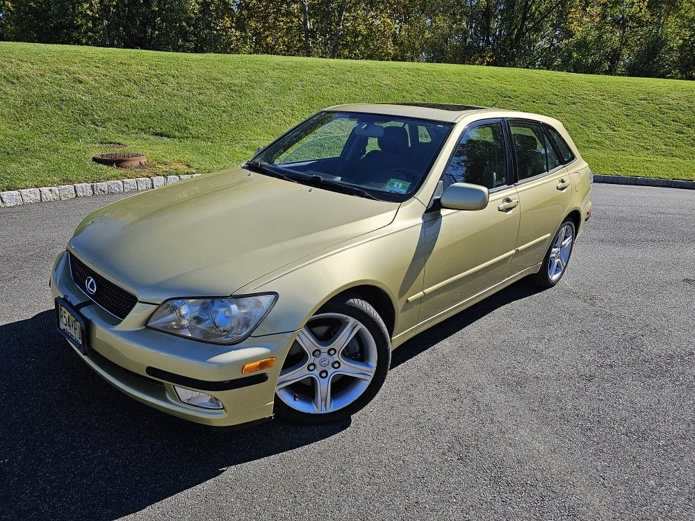 2002 Lexus IS 300 SportCross