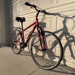 Diamondback Hybrid Road Commuter Bike - Medium