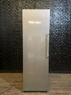 SAMSUNG STAND UP FREEZER/REFRIGERATOR w/Warranty!