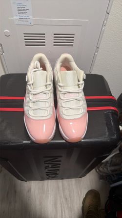 Air Jordan 11 low