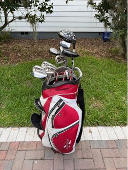 Mens taylormade R7 golf club set.  Complete set with golf bag