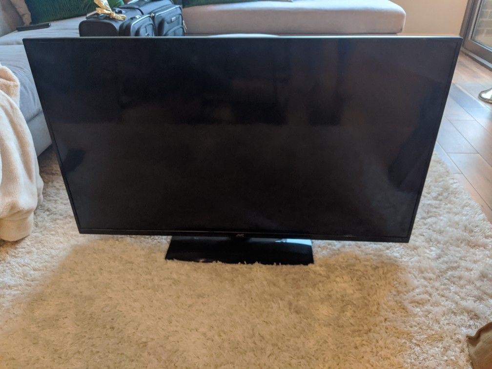 JVC 48" TV with Roku stick