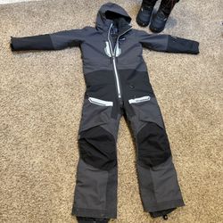 Tobe Snowsuit & Boots