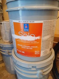 Solo paimt semi gloss white