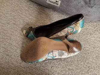 Shoes...8.5