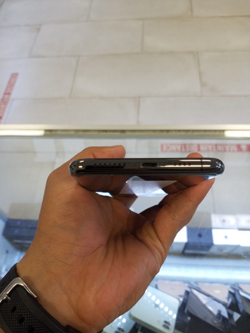 IPHONE 11 PRO MAX 64GB TMOBILE TAKE IT HOME JUST FOR $50 DOWN PAYMENT OR $790 CASH/CARD DEAL