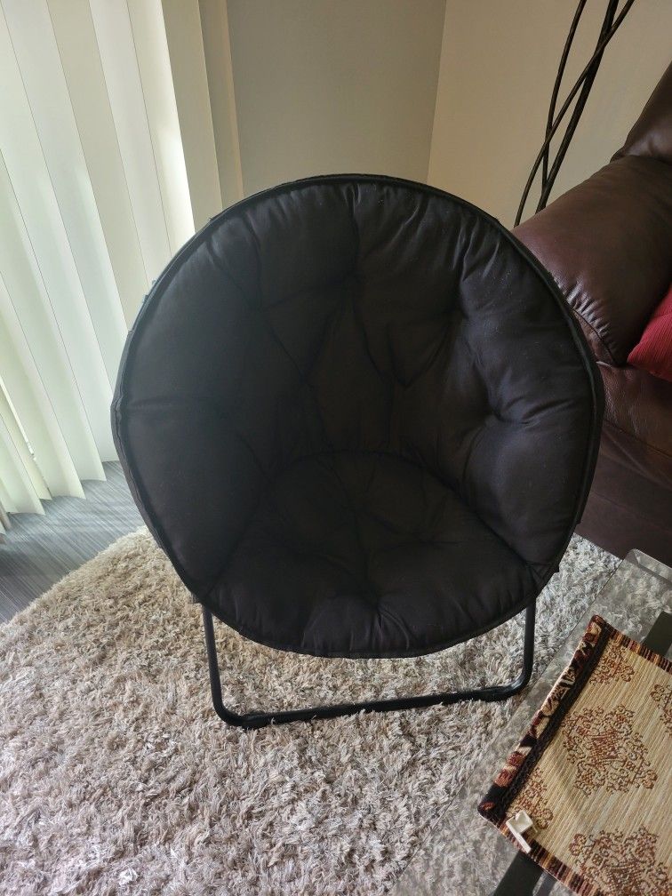 Round Padder Foldable Moon Saucer Chair