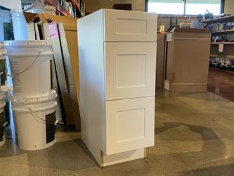 NEW! URBANA CABINET CO Remy Slim Shaker Style 3-Drawer Cabinet – Moonglow