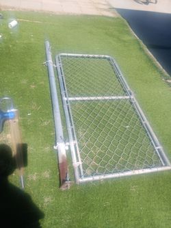 Chain link gate with post