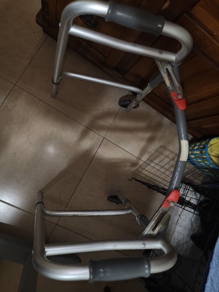 Walker Lightweight Aluminum For Adults