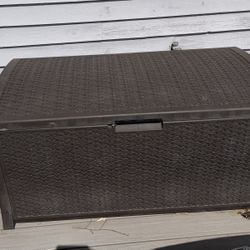 Used Outdoor Bin