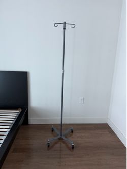 medical iv pole