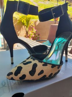 Ladies shoes