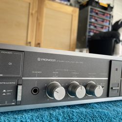 Pioneer Amplifier Stereo 