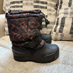 Boys Snow Boots Size 13c 