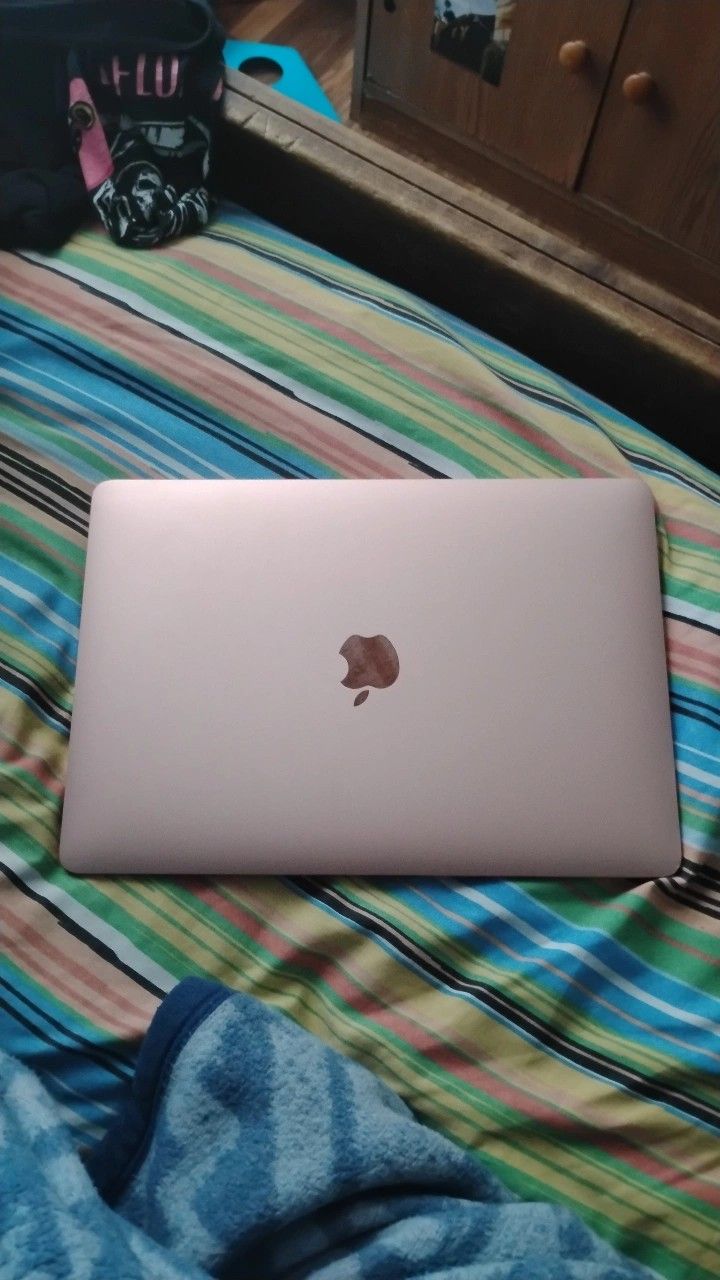 2020 MacBook Air Rose Gold