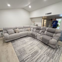 Everest 6pc power sectional