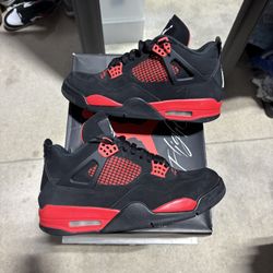 Size 9.5 - Jordan 4 Red Thunder Pre Owned
