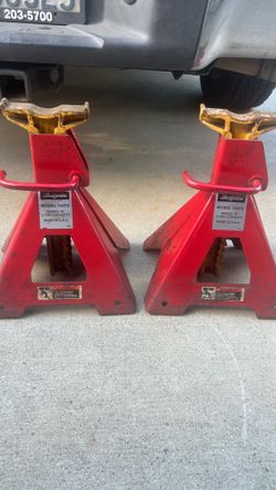 Two 5 Ton Snap On Jack Stands