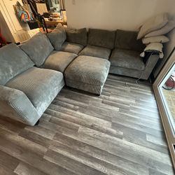 L Couch 8 Feet X 8 Feet With Ottoman