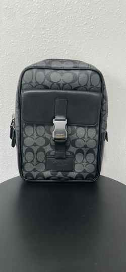 Coach Track Pack in Signature Canvas