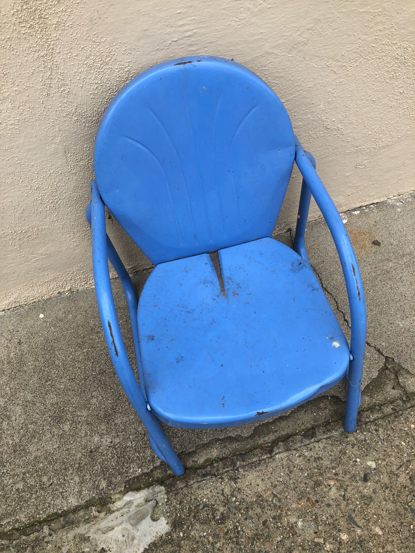 1950s kids patio chair. Blue
