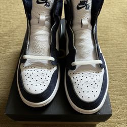 Jordan 1 Midnight Navy Size 9.5