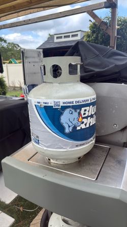 Gas tank for bbq