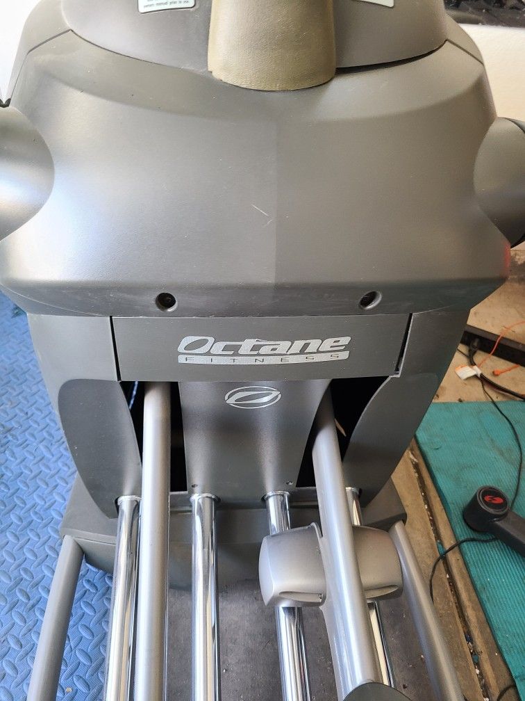 Gym Grade Eliptical