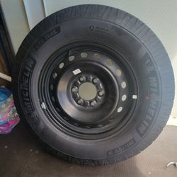 NEW TIRE 265/60/R18