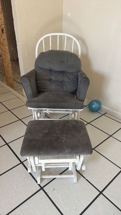 Nursing chair