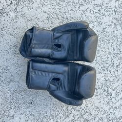 Boxing Gloves 