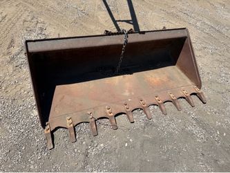Skid steer bucket bobcat bucket tooth bucket 66” bucket attachment