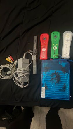 Nintendo Wii system (games included)