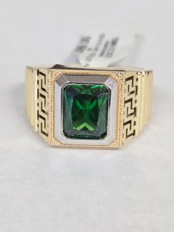 14kt Gold Green CZ Stone Greek Design Ring